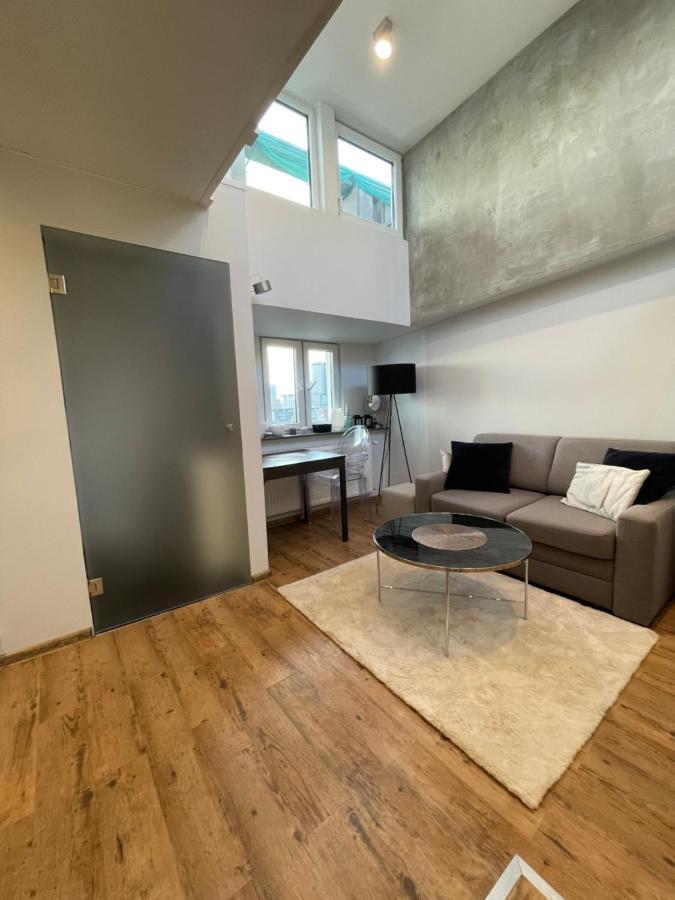 Warynskiego 9 - Piekna Panorama Miasta - Smart Tv 42 Cale - Wifi - Ekspres Kapsulkowy - W Pelni Wyposazona Kuchnia Varsovie Extérieur photo